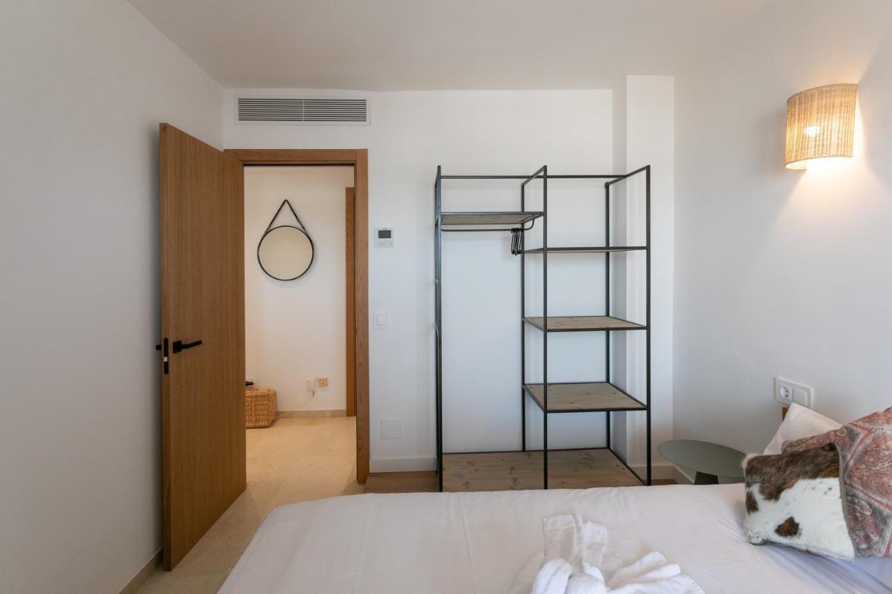 Beachfront Holiday Apartment Lotja 7 - Grupo Berna Colonia de Sant Jordi Buitenkant foto