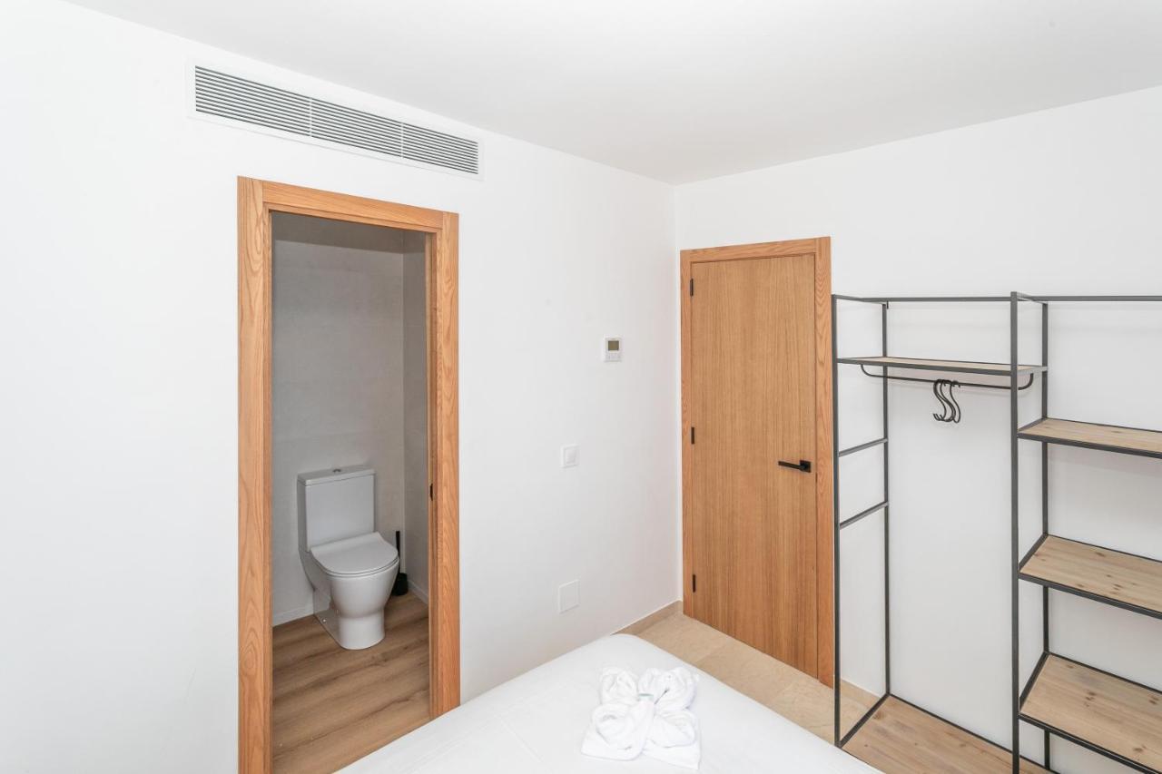 Beachfront Holiday Apartment Lotja 7 - Grupo Berna Colonia de Sant Jordi Buitenkant foto